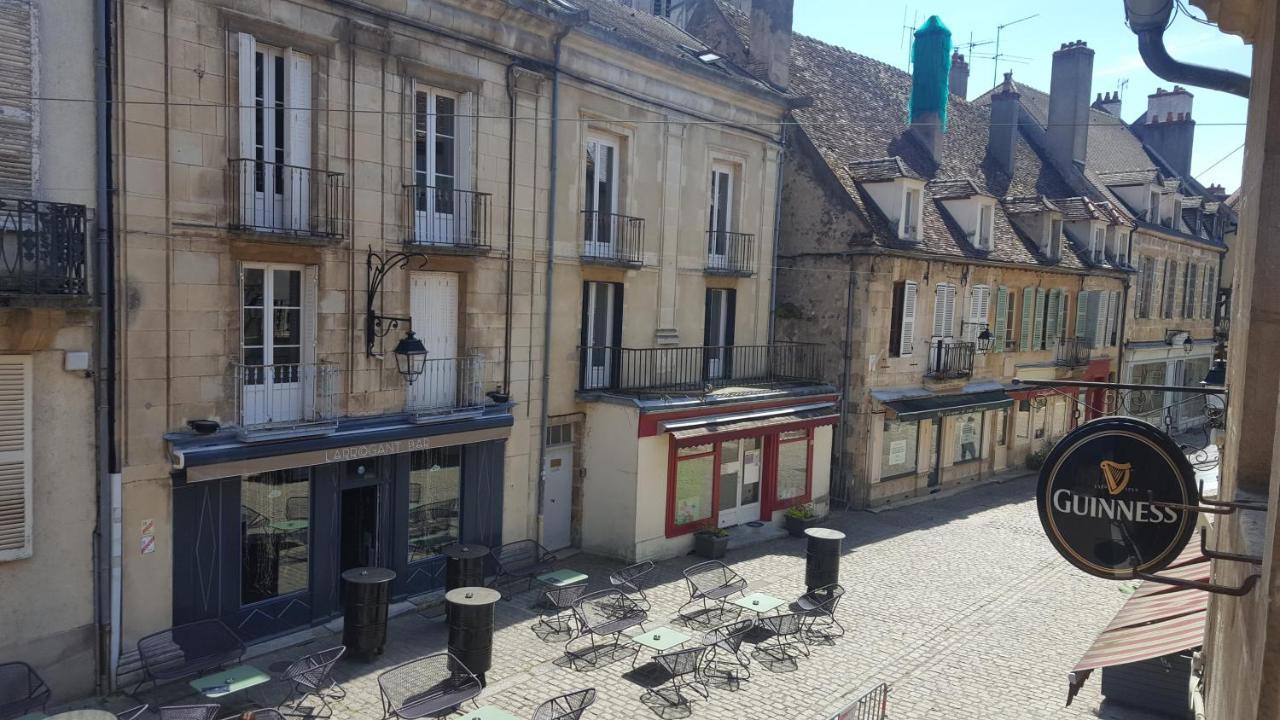 Appartements Chez Delphine Et Guillaume Au Coeur De Semur En Auxois Kültér fotó